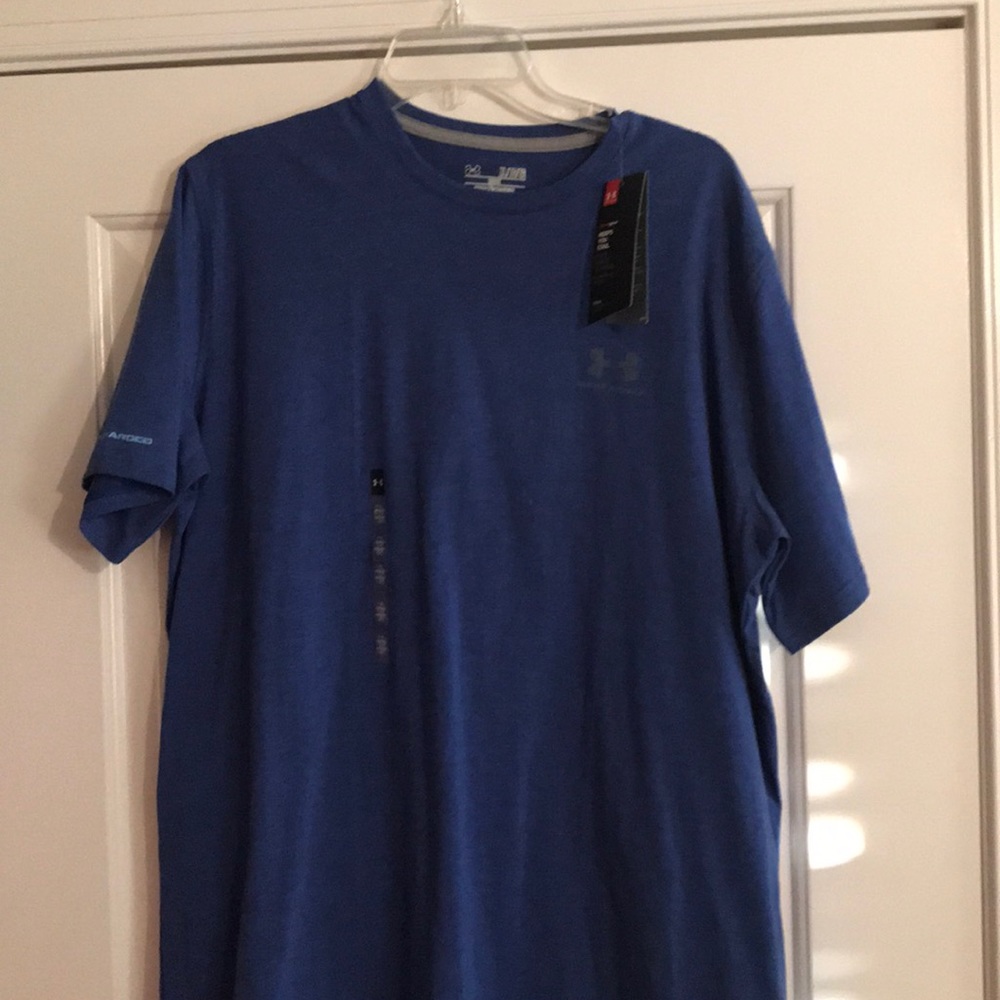 New Under Armour T-shirt